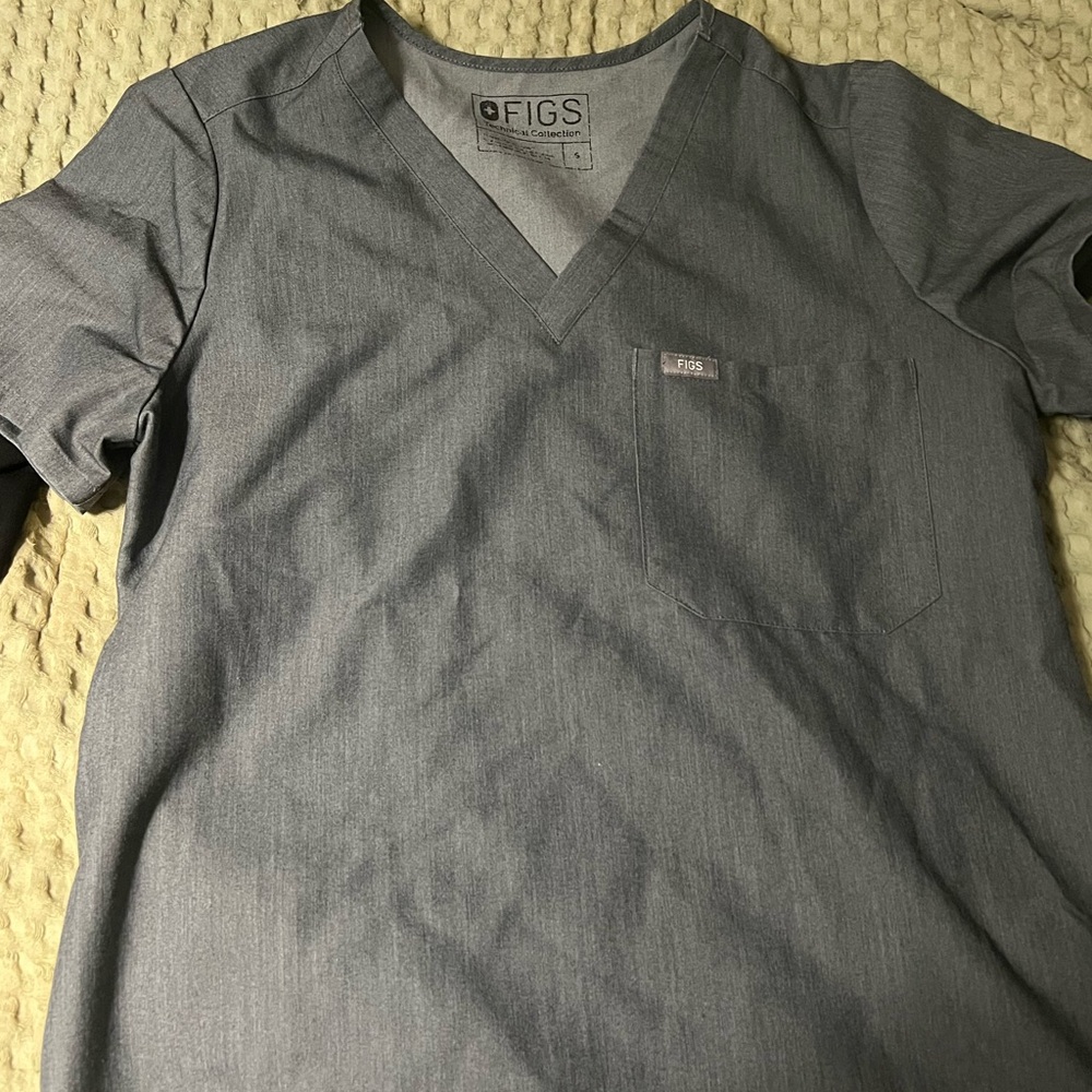 Figs Gray V-Neck Scrub Top Ladies Small